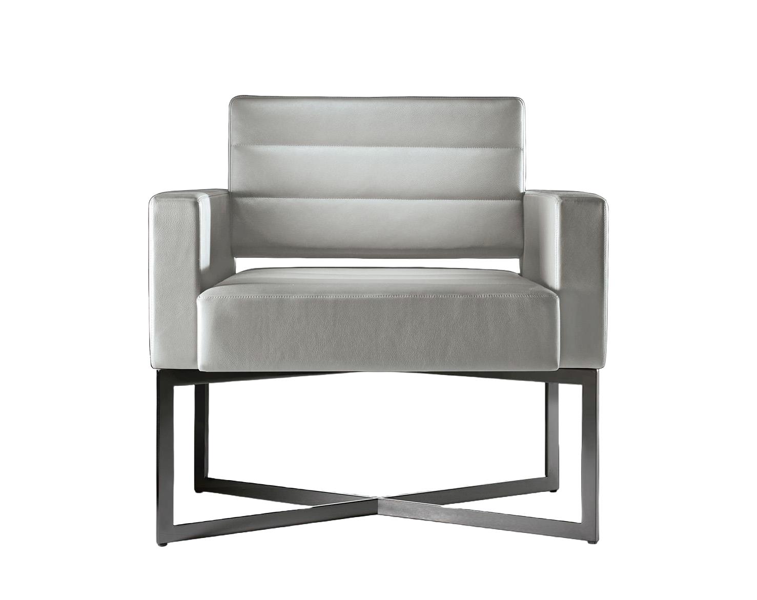 Кожаное кресло с акцентами Extravagance