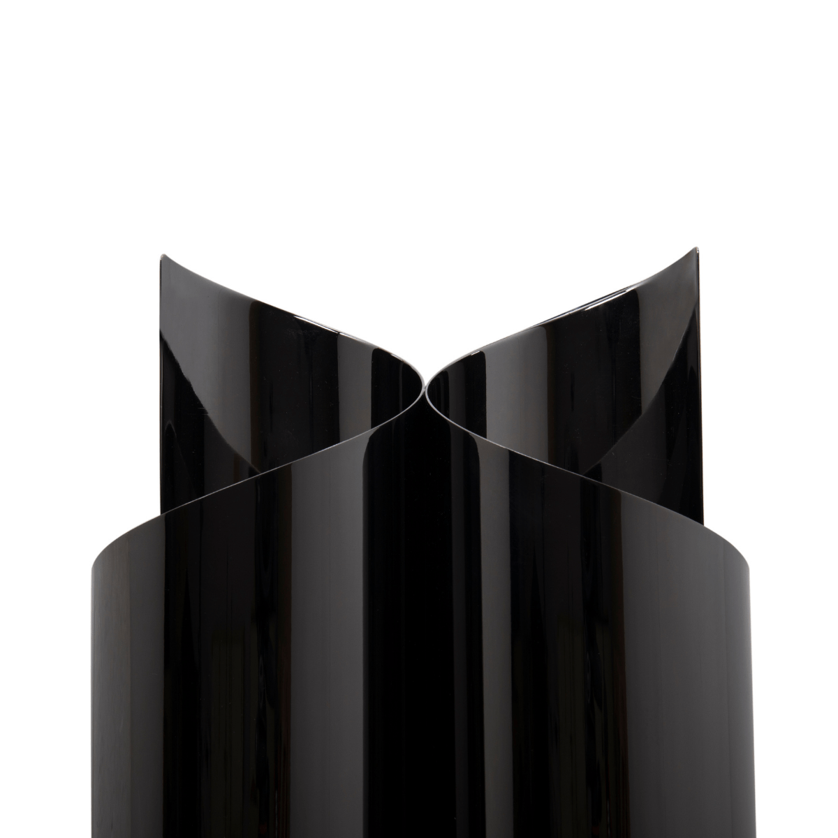 Настольная лампа из состаренной латуни