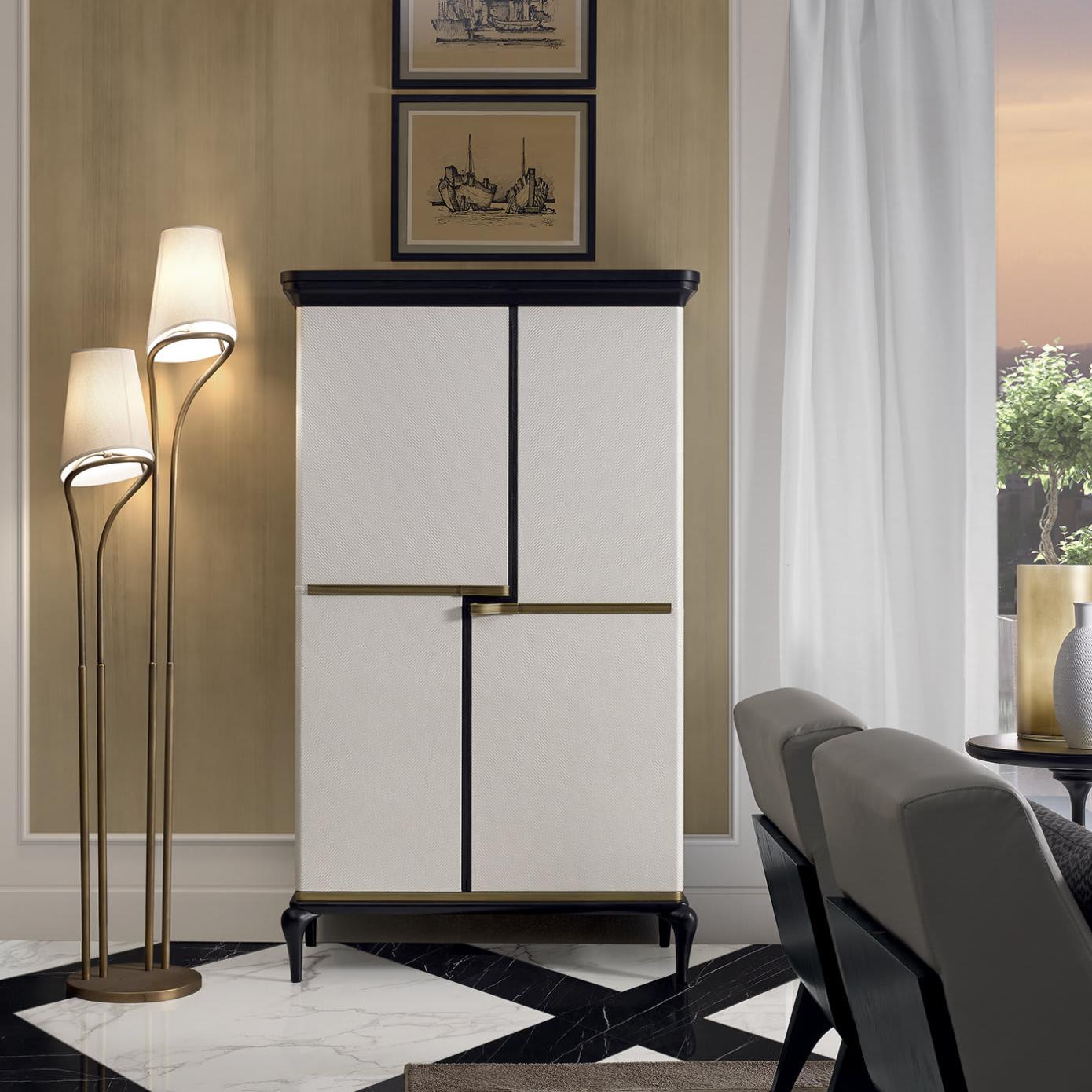 Барный шкаф Dilan, сделанный в Италии