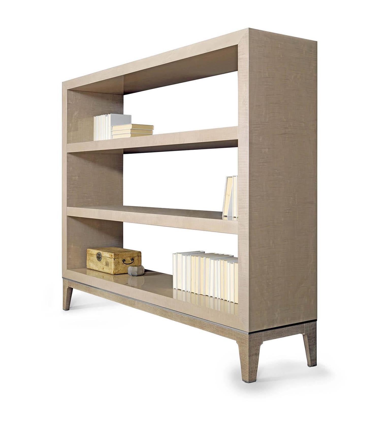 Книжный шкаф из дерева Fine Wood Bookcase