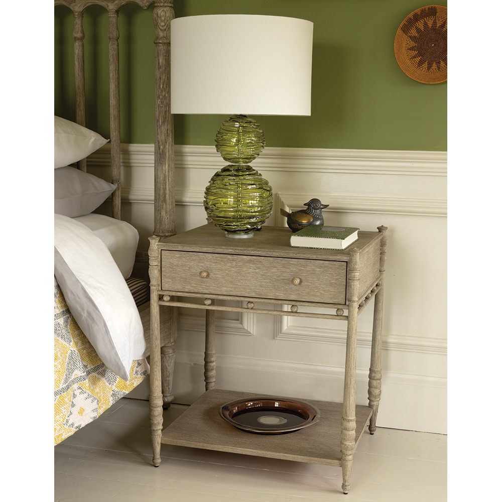 Morris Greyed Oak төсек жанындағы үстел