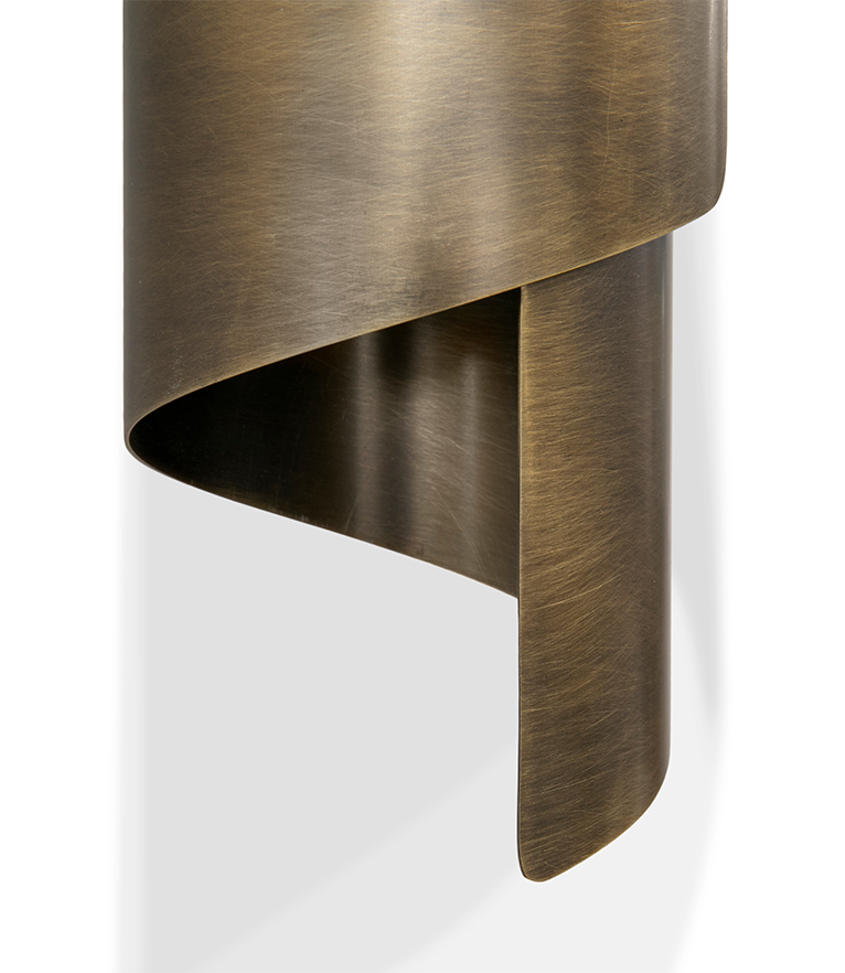 Настенное бра из состаренной латуни