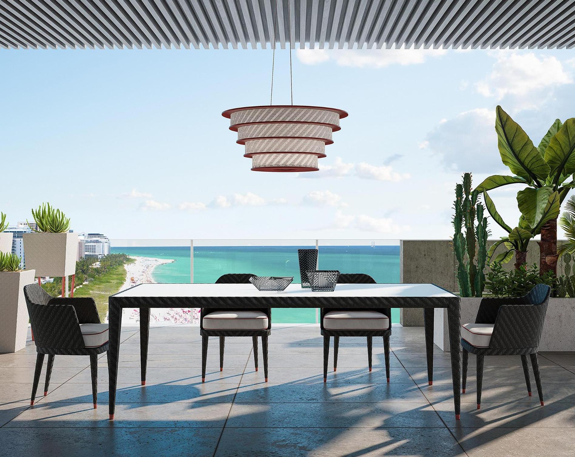 Роскошный обеденный стол для улицы