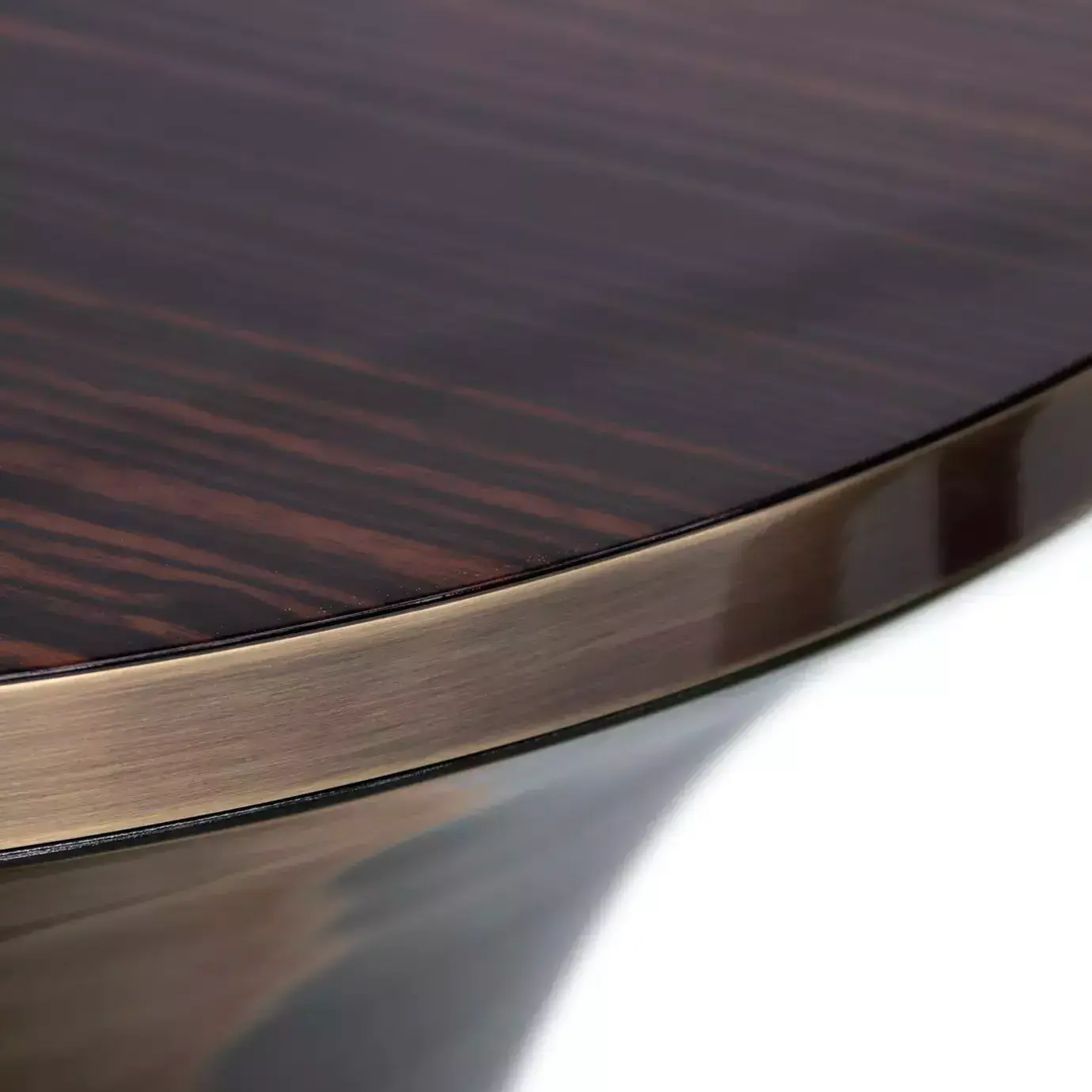 Приставной стол с патиной Solstice