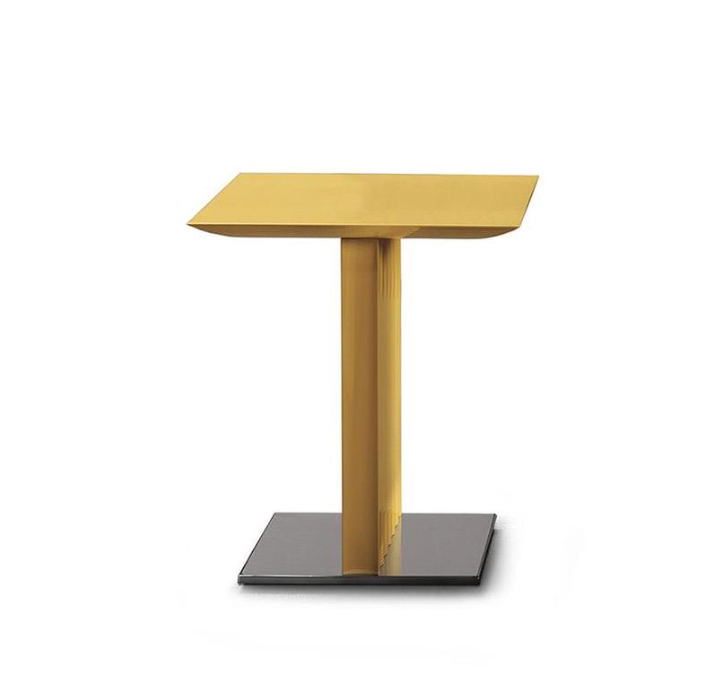 Столик приставной низкий Low Form