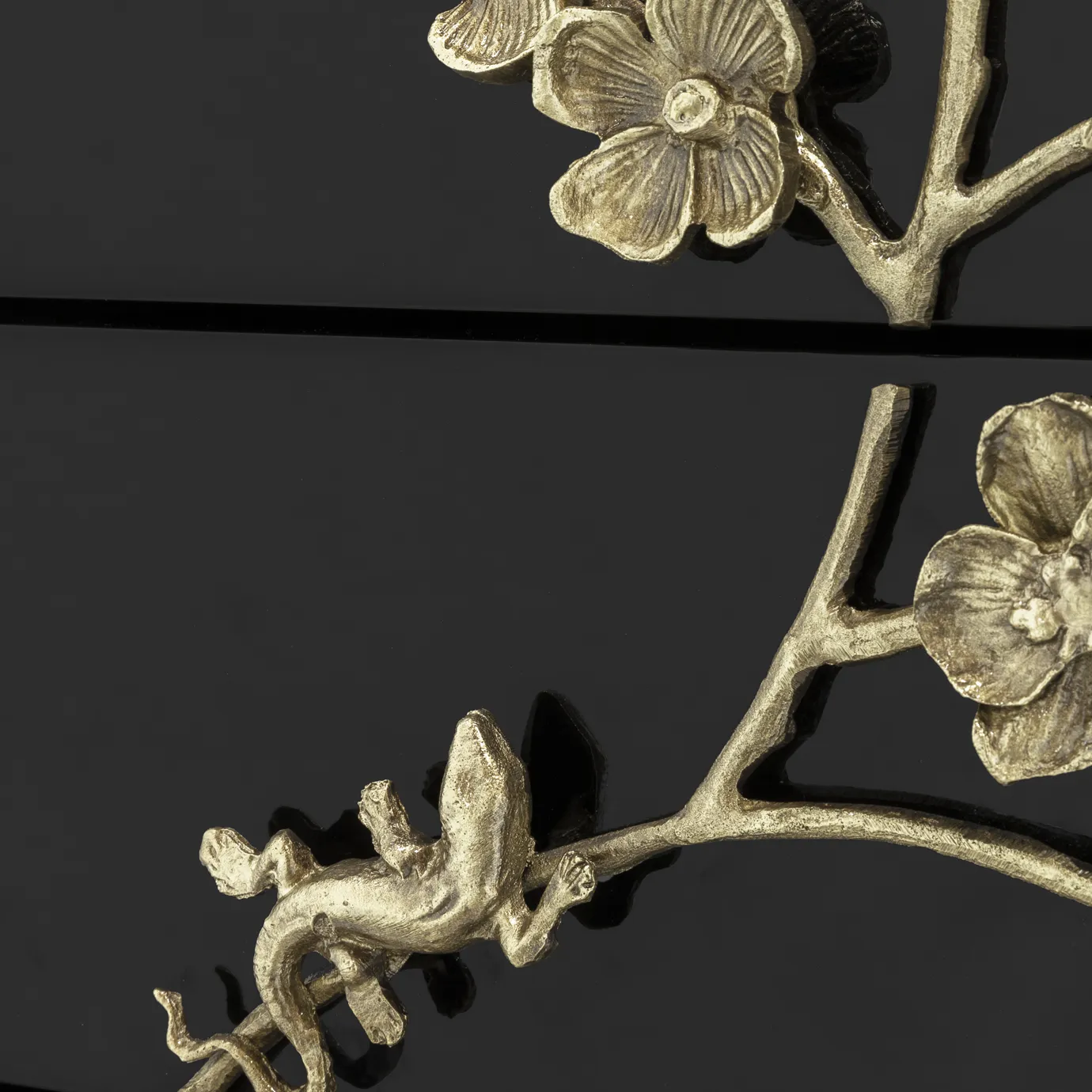 Тумба прикроватная с лаковой отделкой Mirage