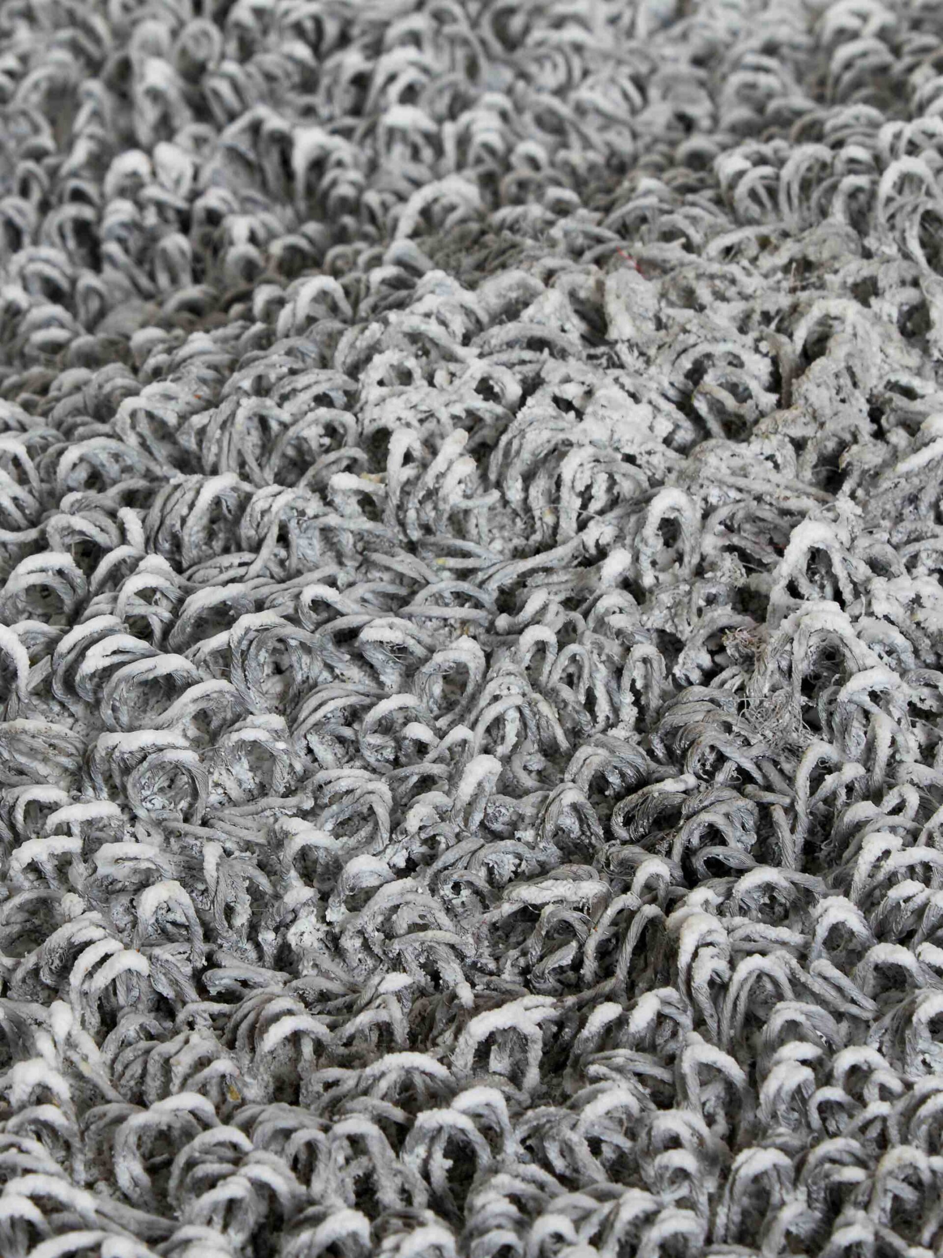 Круглый ковер алюминиевого цвета ручной работы