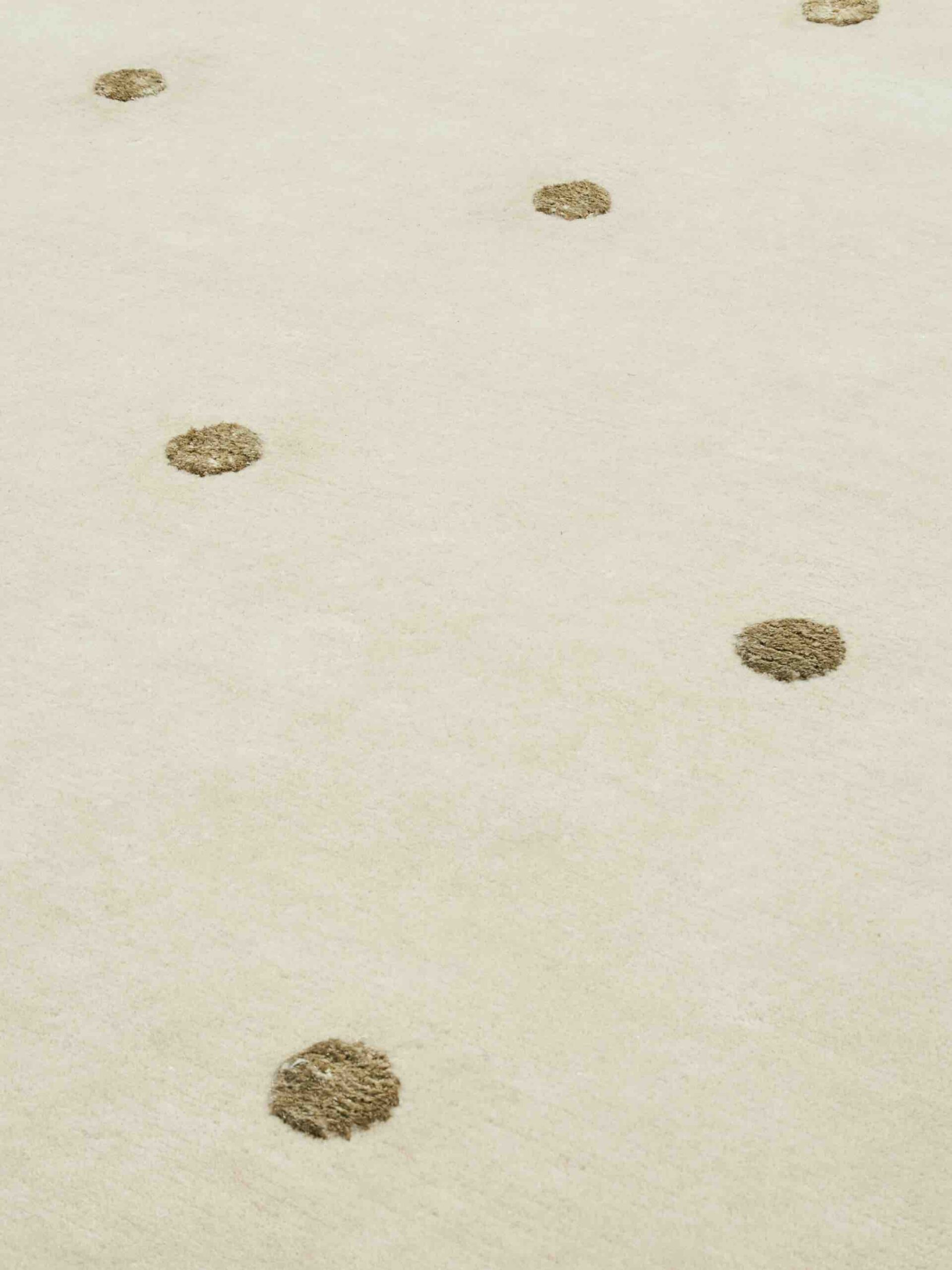 Ковер бежевого цвета Punti