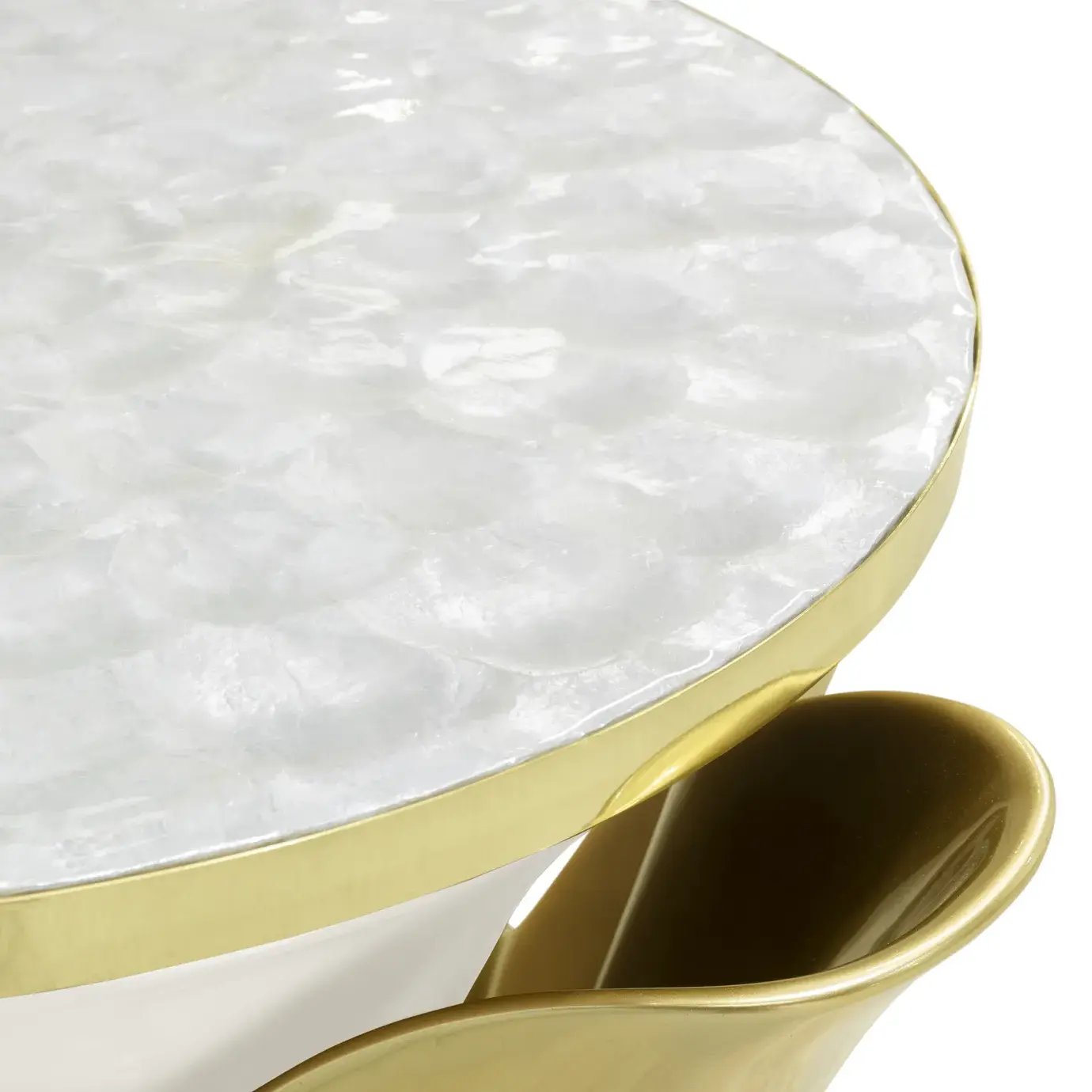 Приставной стол с перламутровой отделкой Solstice