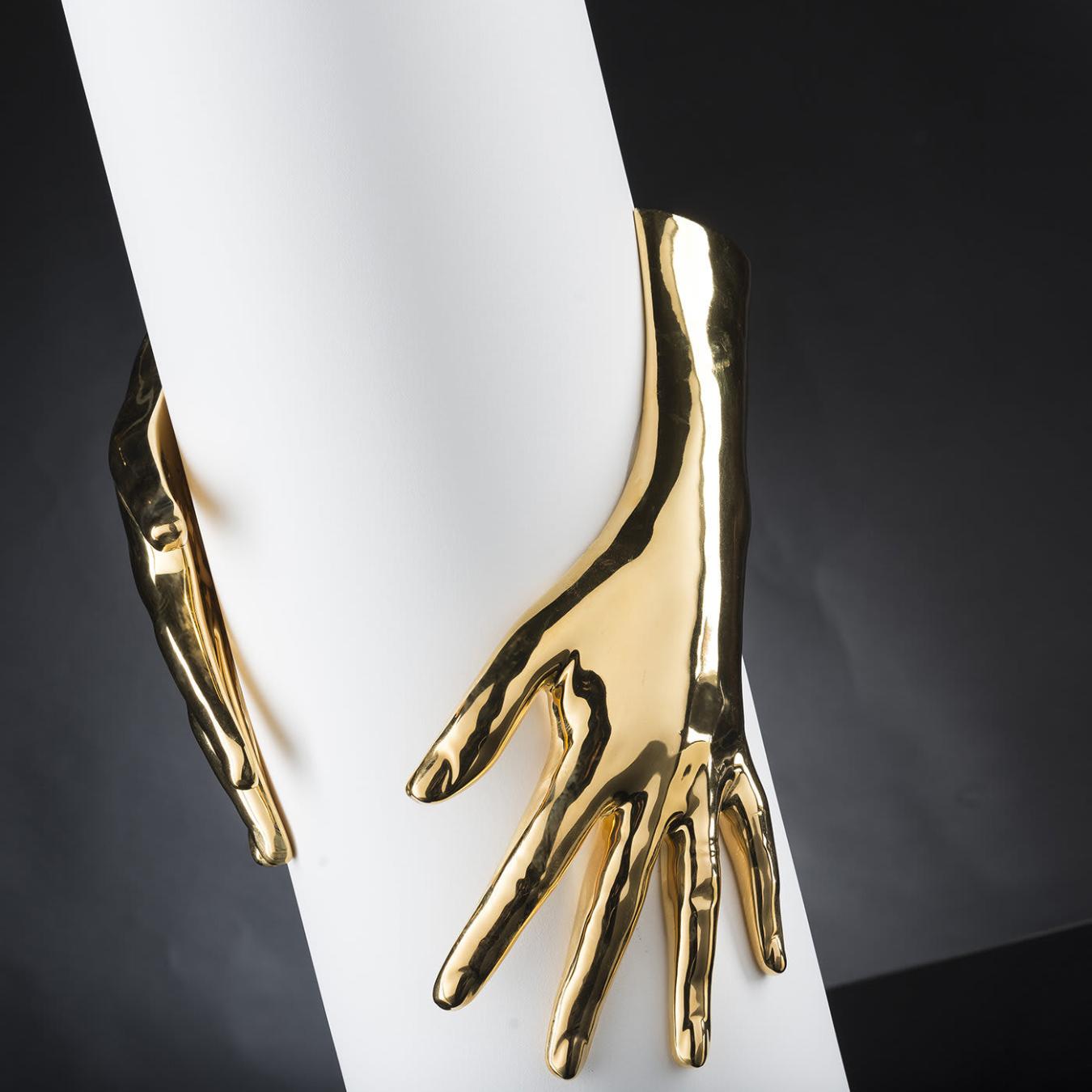 Hands вазасы