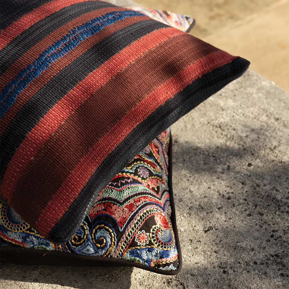 Подушка Naraya Rouge 60 × 40