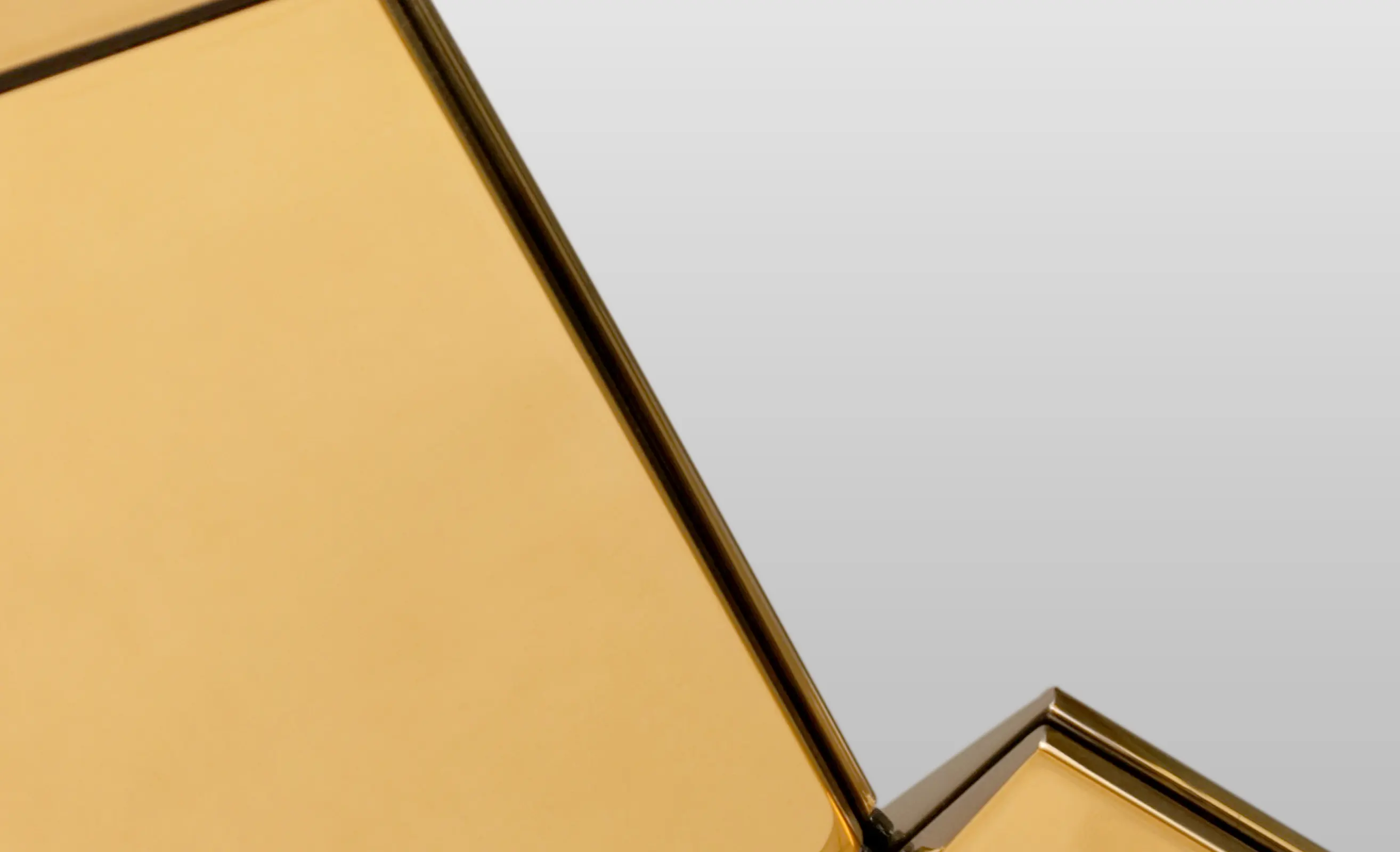 Золотое зеркало Radiance