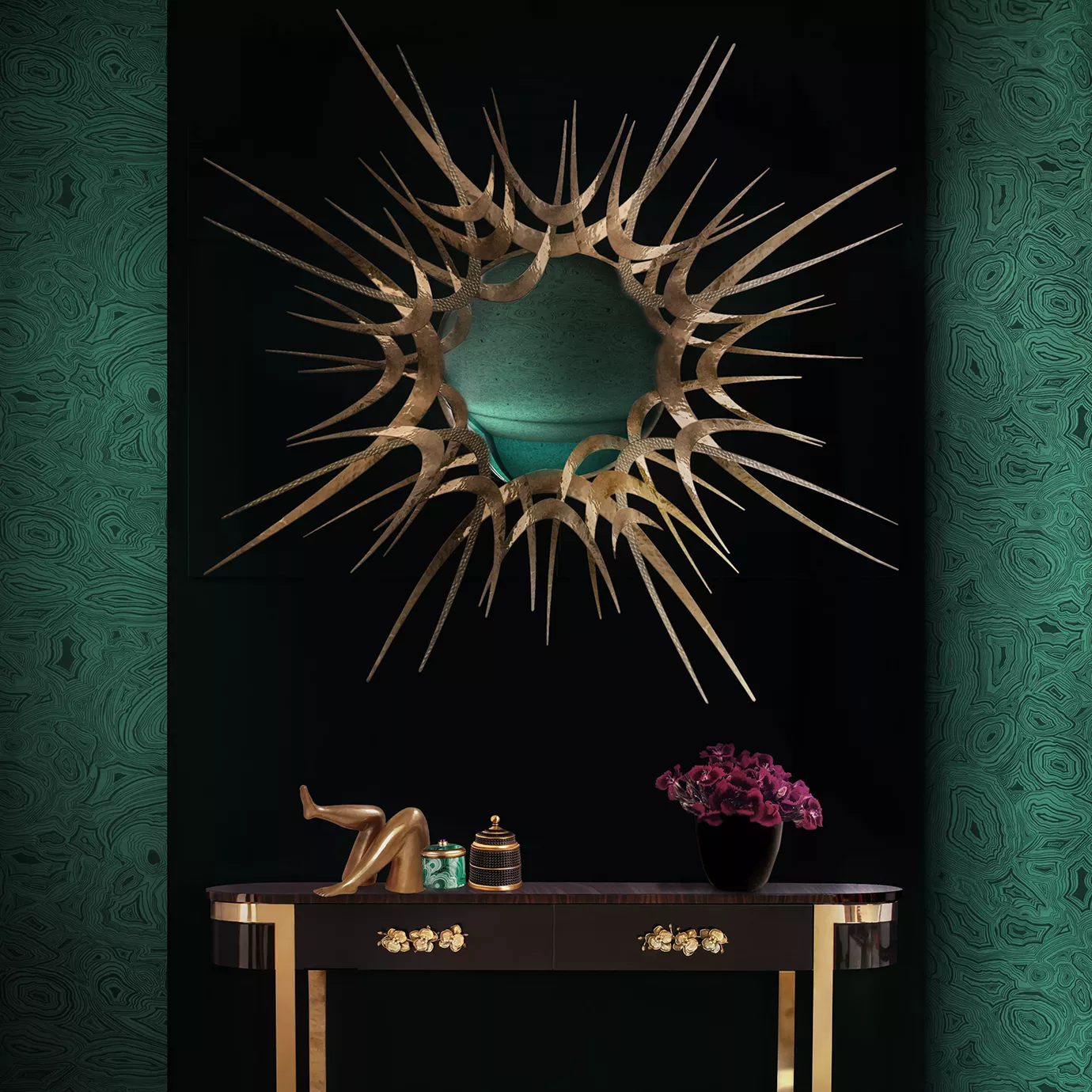 Позолоченное зеркало