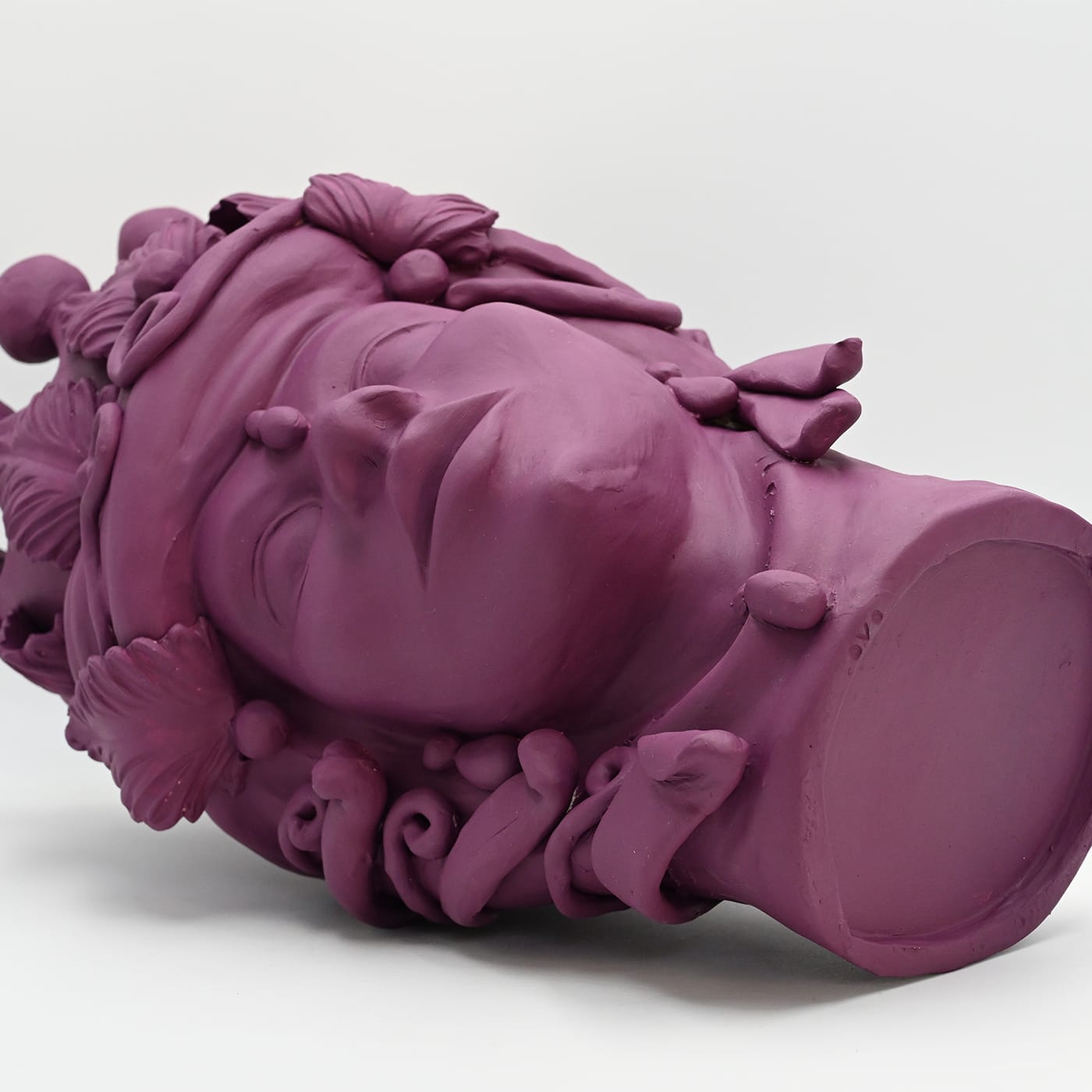 Скульптура фиолетовая ручной работы Moor's Head