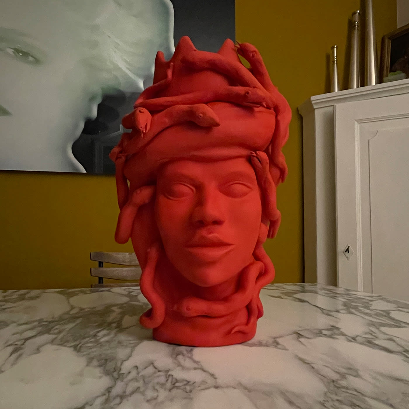 Скульптура красная Moor's Head