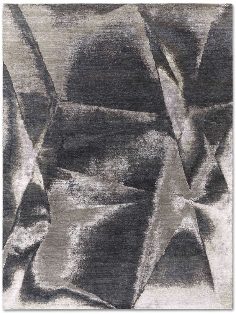 Роскошный ковер угольного цвета