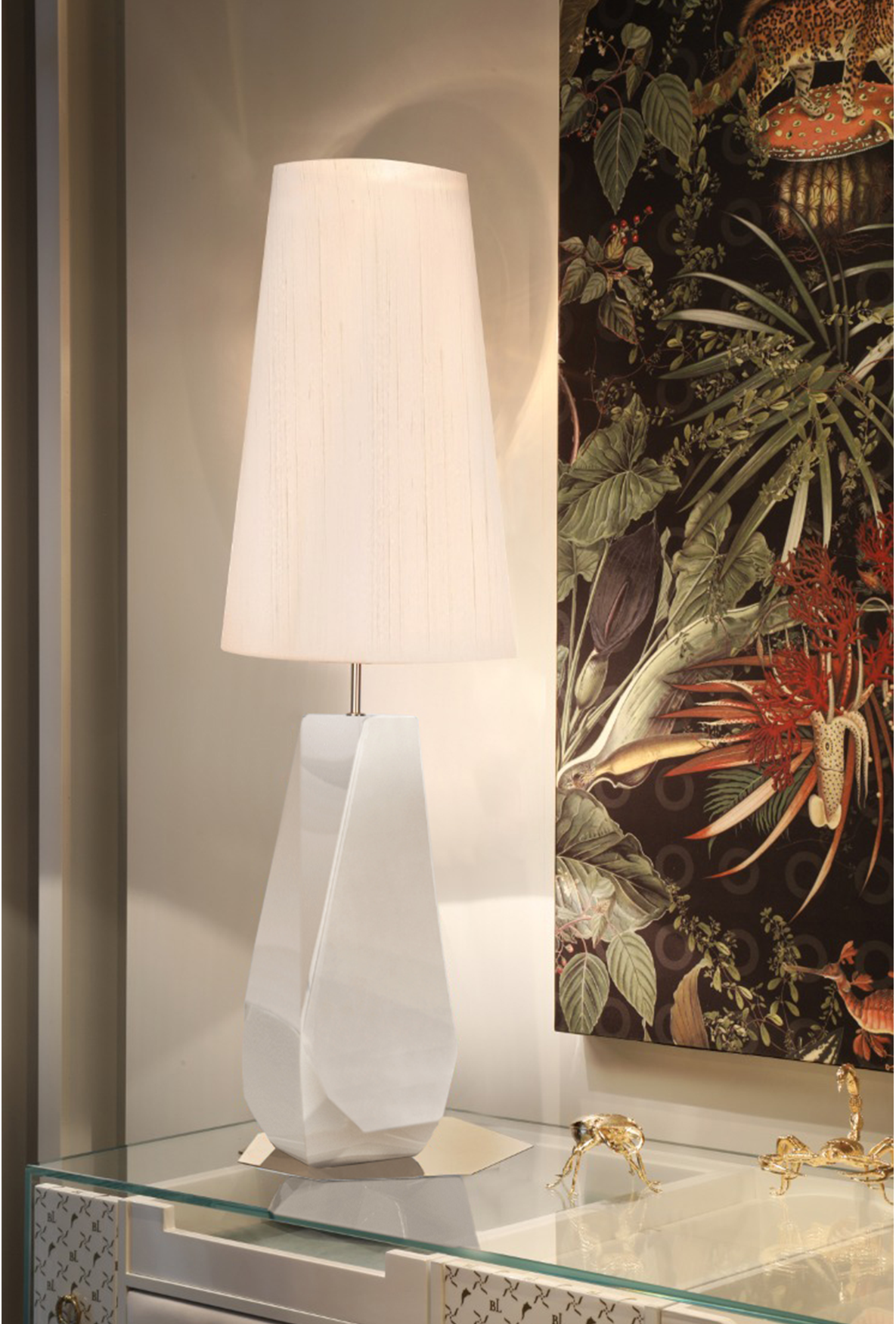 Настольная лампа Essence White