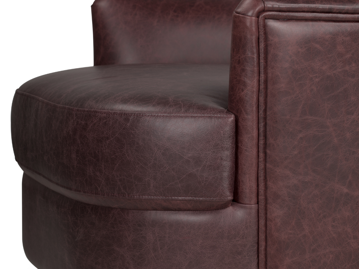 Одноместный диван из кожи