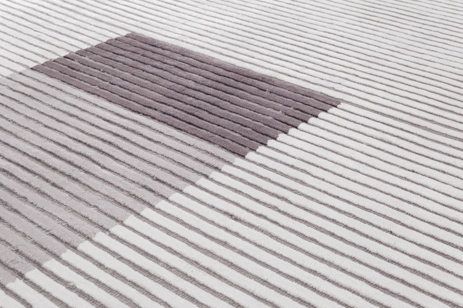 Ковер Viscose Lines Three из вискозы ручной работы
