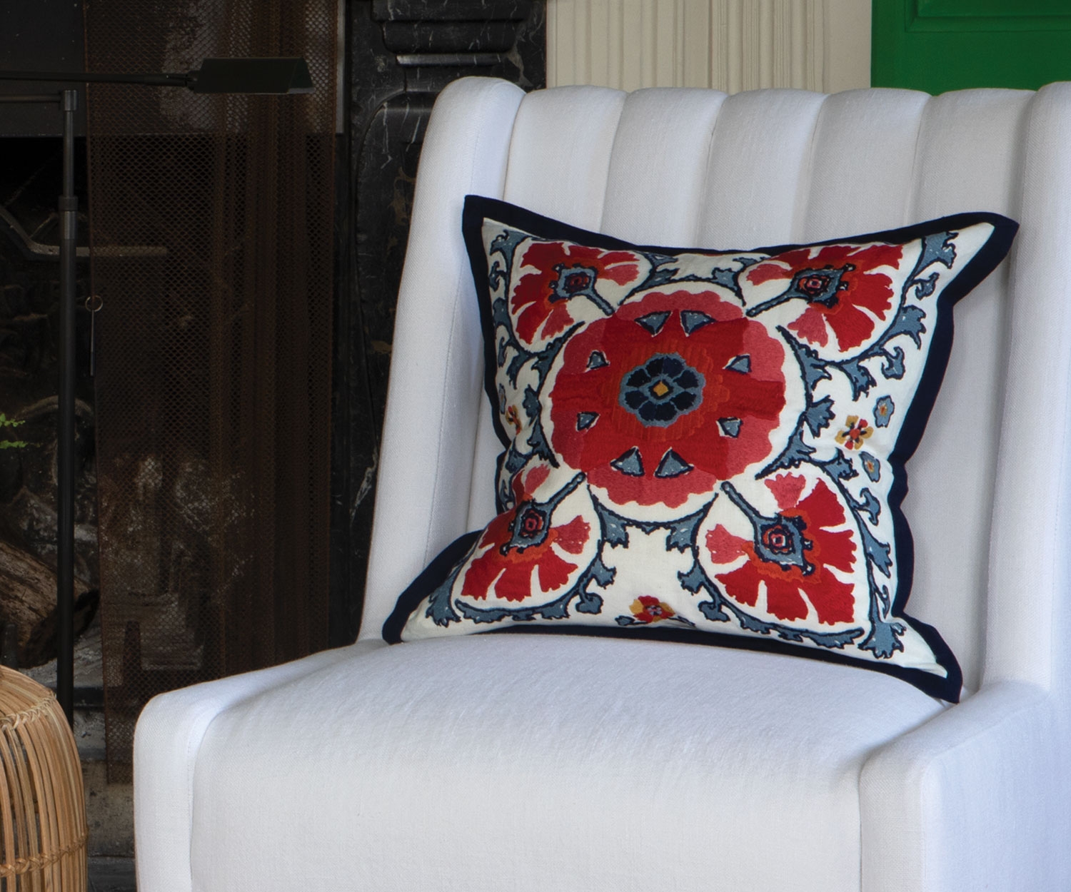 Подушка Alexi Rouge 50 × 50