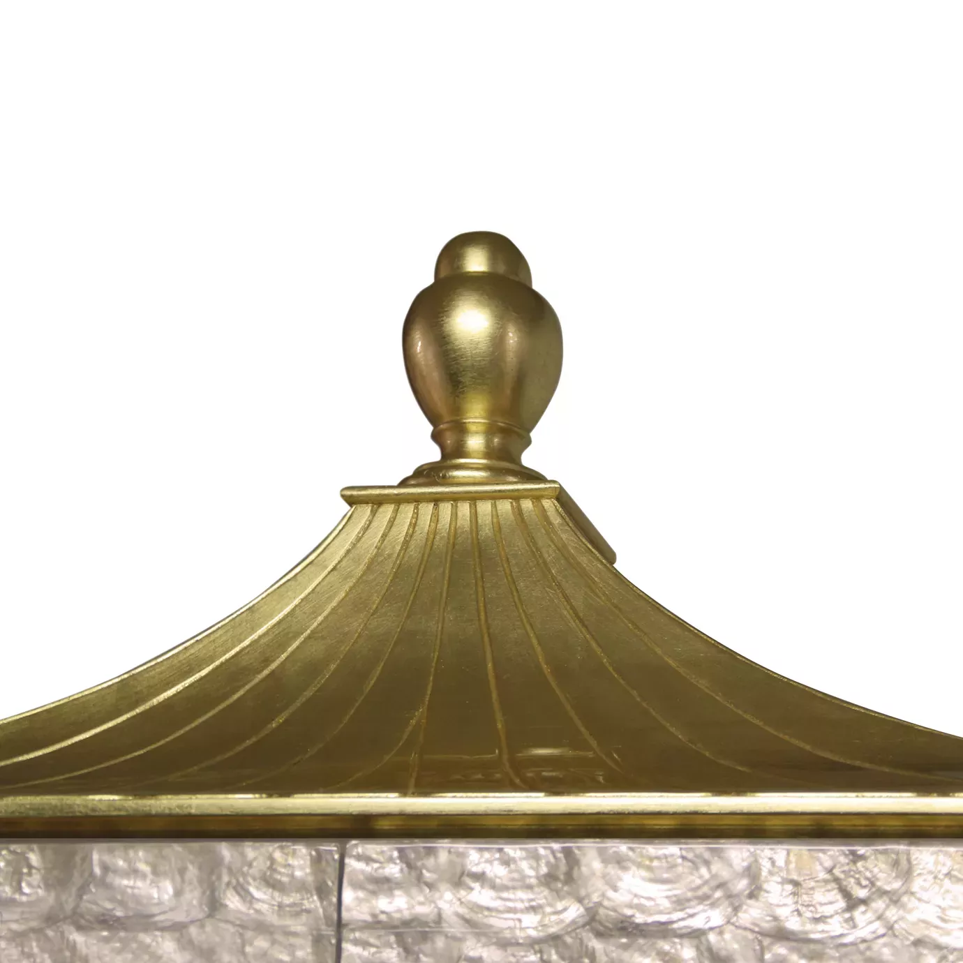 Шкаф с перламутровой отделкой Camilia