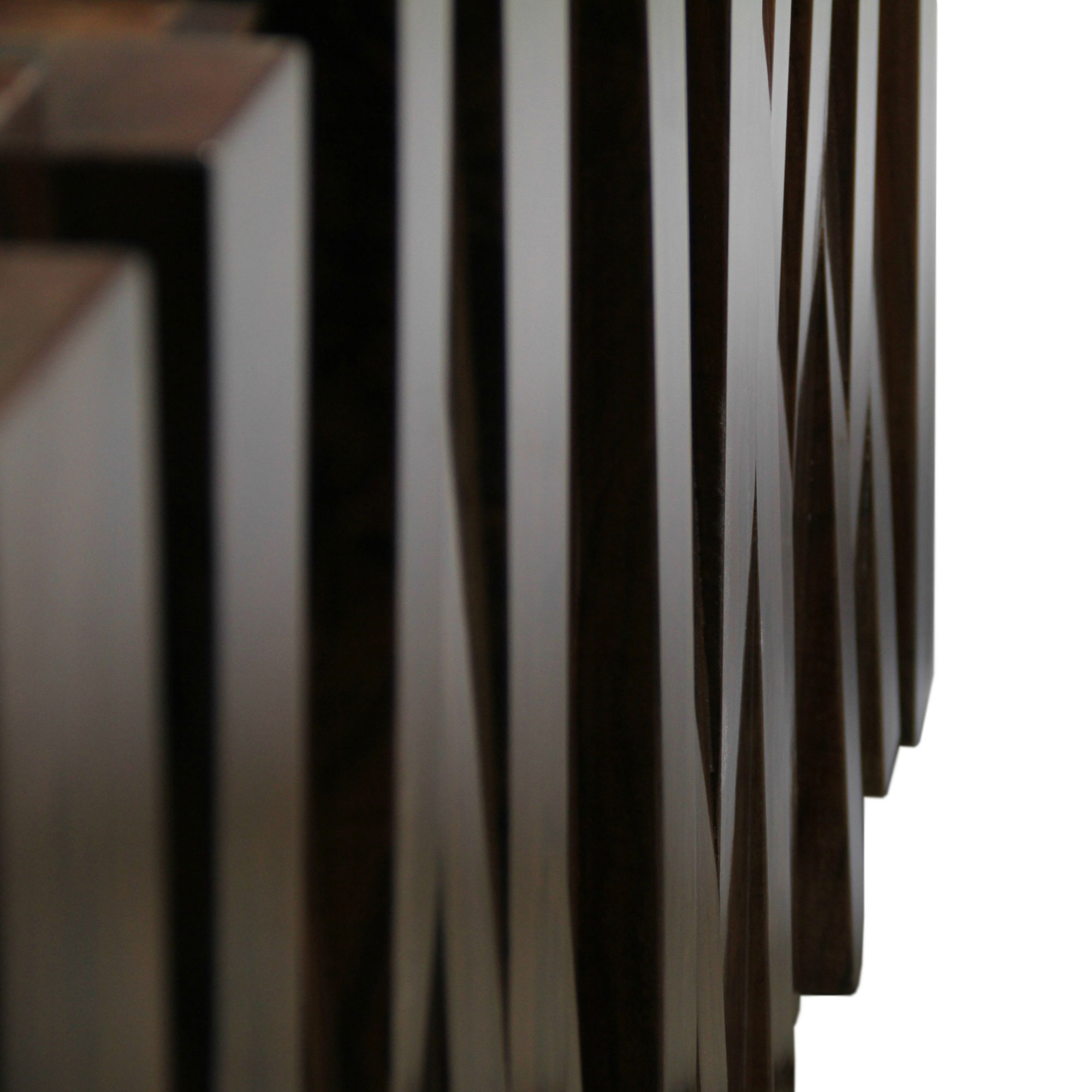 Дизайнерская тумба из дерева