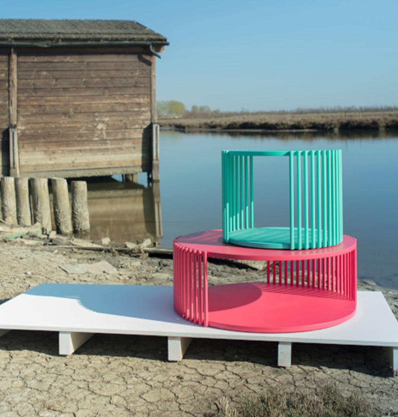 Роскошный большой красный столик из дуба