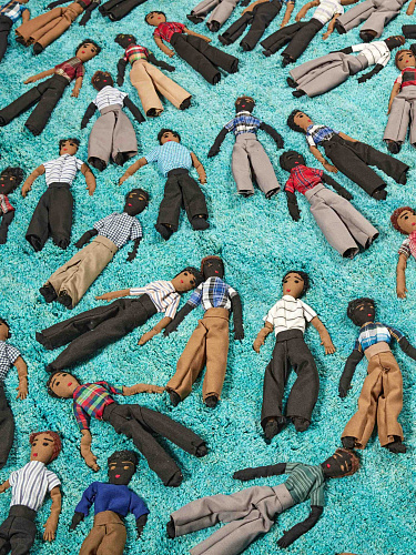 Ковер чёрного цвета Circus