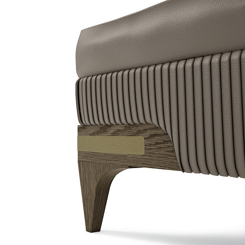 Пуф из роскошной кожи