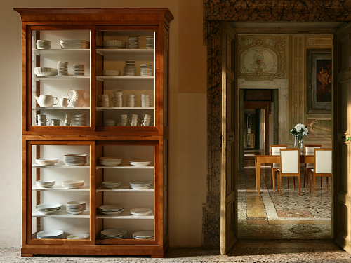 Biedermeier кітап шкафы