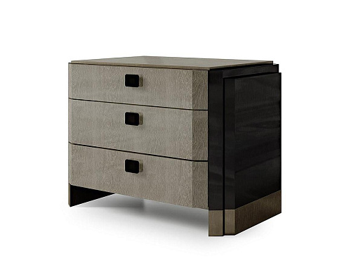 Тумбочка с тремя ящиками Triple Drawer