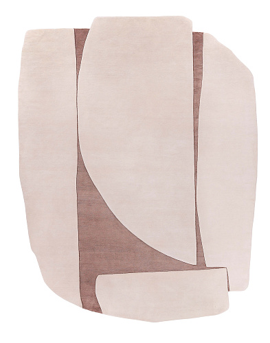 Ковер цвета ржавчины нестандартной формы