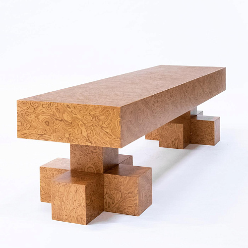 Минималистичная банкетка из итальянского дерева