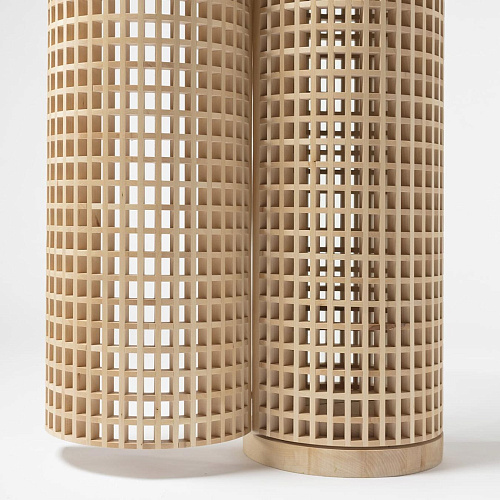 Авторское напольное зеркало из дерева