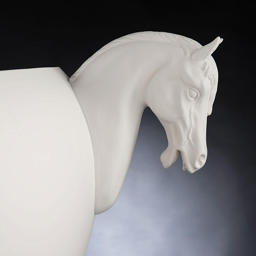 Horse тостаған вазасы