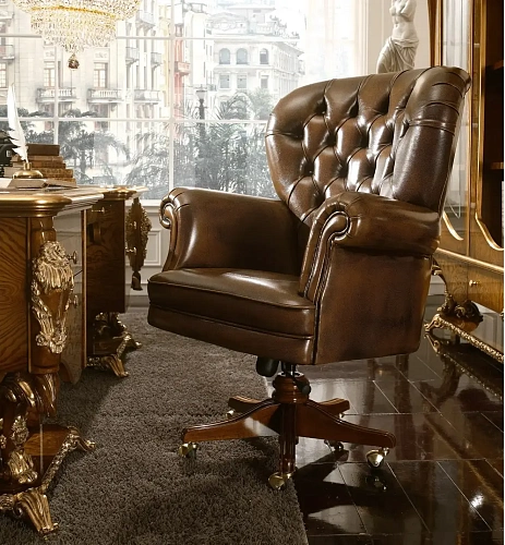 Кожаное кресло Dolcevita с поворотным основанием на 5 спиц