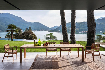 Уличные обеденные группы