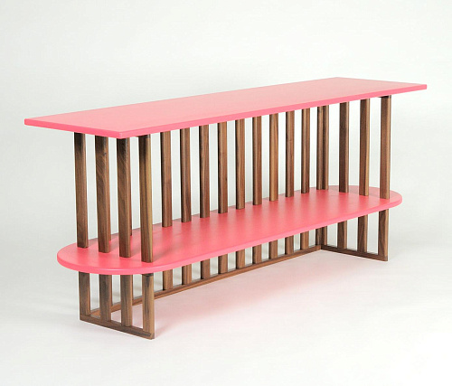 Розовая двухуровневая консоль