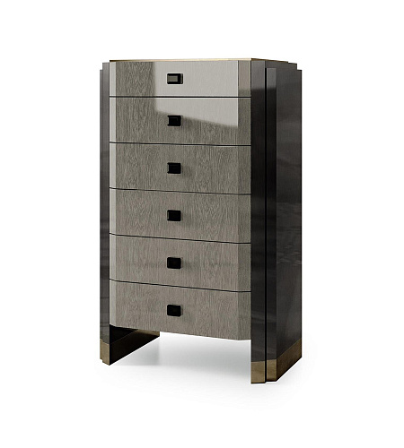 Комод с бронзовыми акцентами