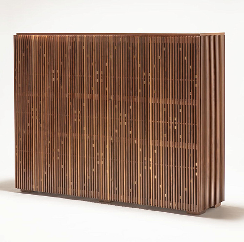 Боковой шкаф в современном стиле