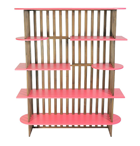 Розовый пятиуровневый книжный шкаф