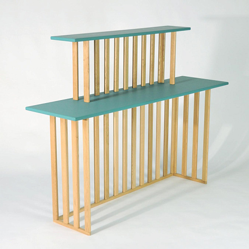 Зеленая многоуровневая консоль