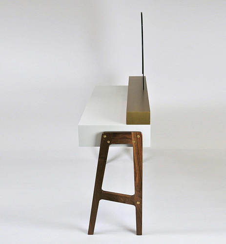 Роскошный туалетный столик с зеркалом