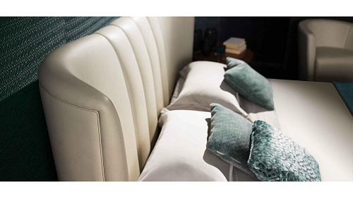 Кожаная кровать Fashion Affair