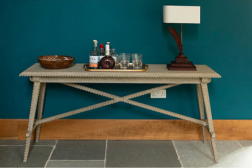 Консольный столик Stratford Greyed Oak