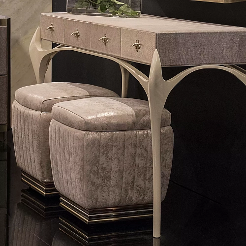 Табурет Liora